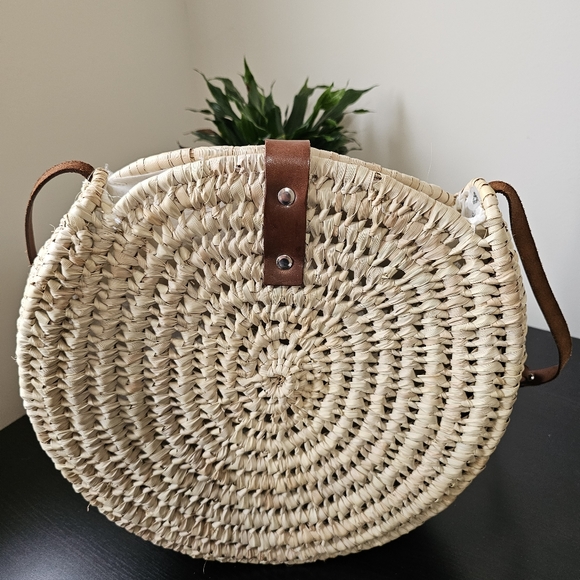 European Straw Bag - Picture 6 of 9